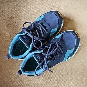 Vionic 8 Zanny Waterproof Sneakers